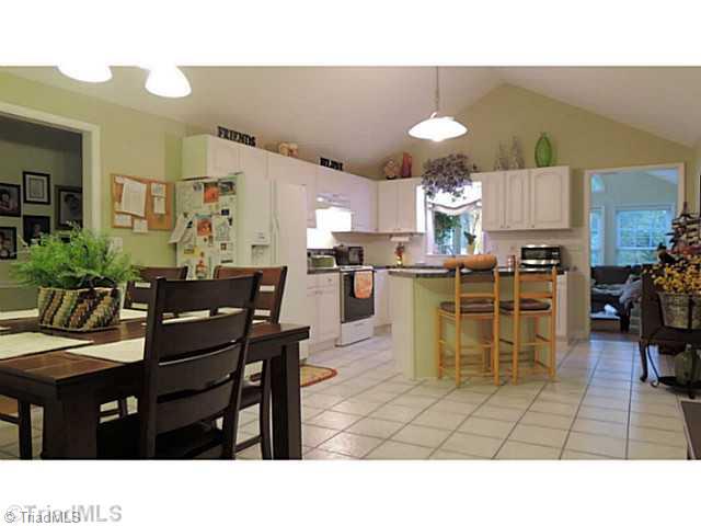 7410 Styers Ferry Road Clemmons, NC 27012 - Photo 4 of 16 Kitchen.