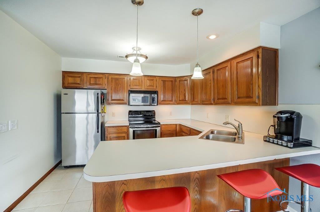 5477 Bay Shore Road, Unit 5477 Oregon, OH 43616 - Photo 10 of 28 Gallery Image 10