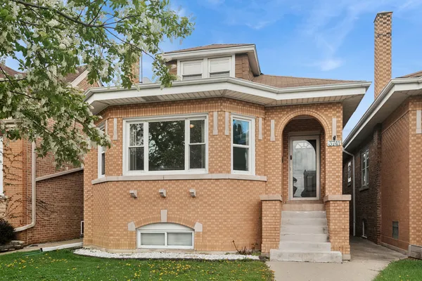$399,500 | 3741 North Nottingham Avenue, Chicago, IL 60634