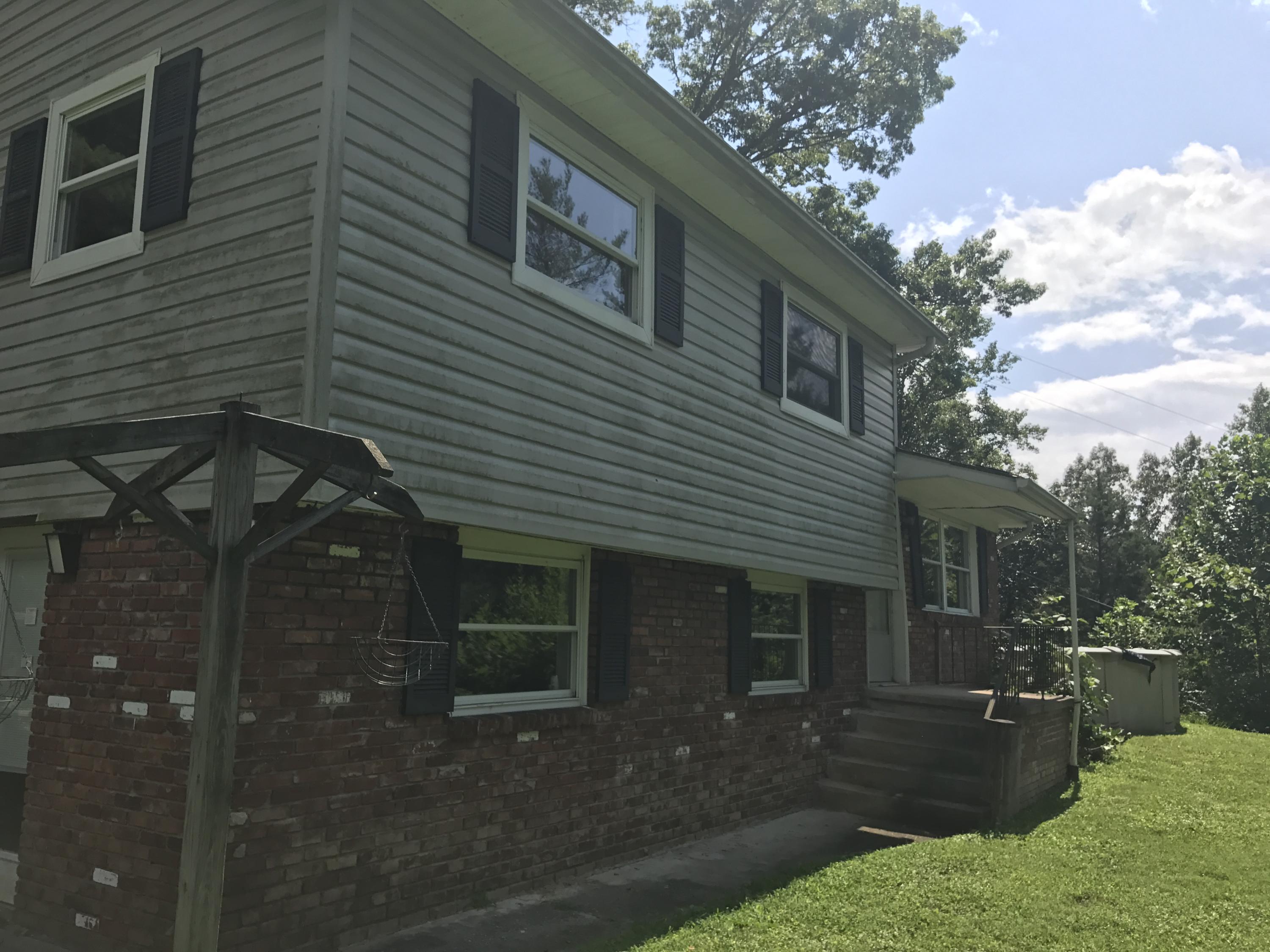 206 High Point Road Middlesboro, KY 40965 - Photo 1 of 14 Front