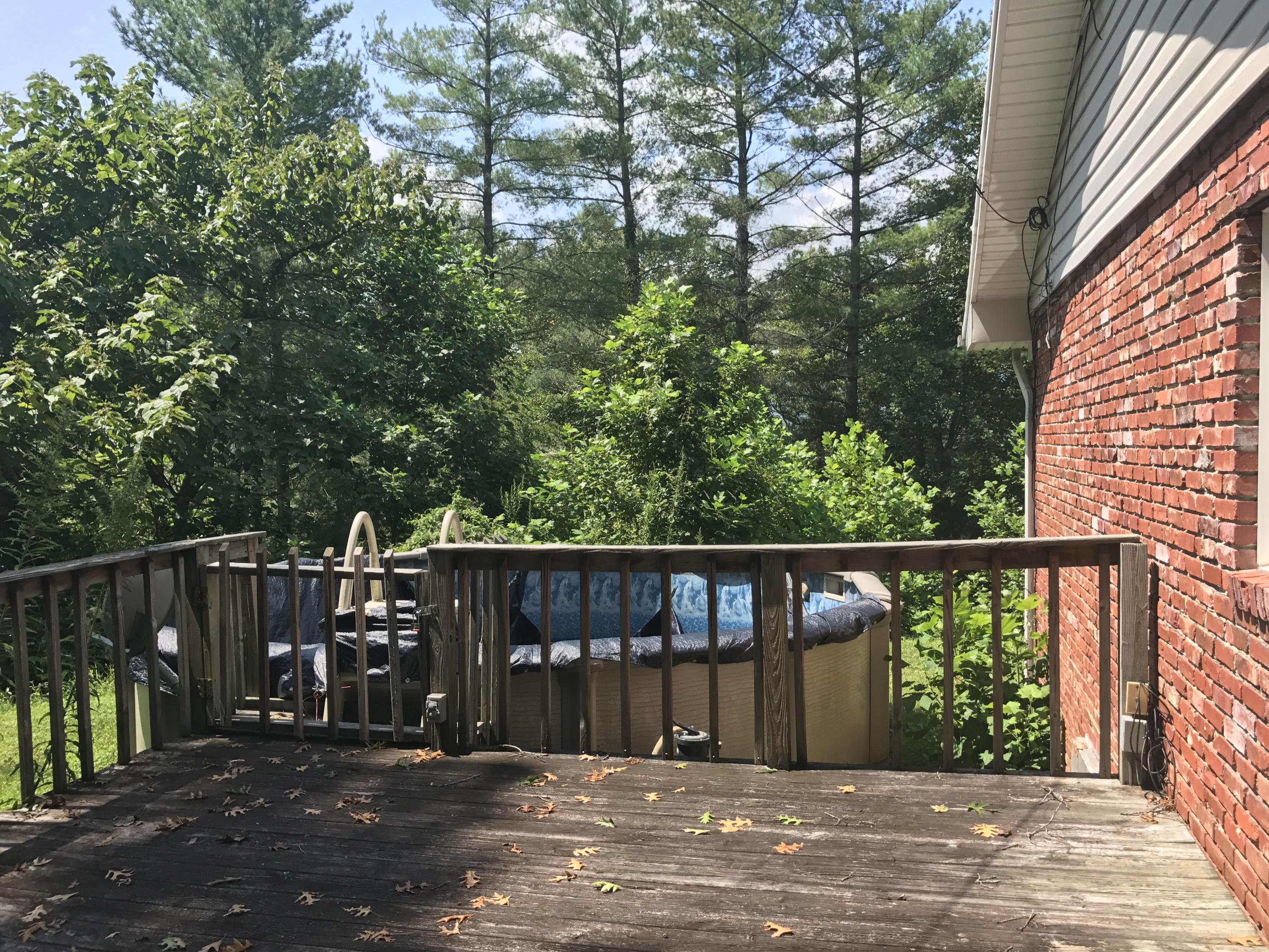 206 High Point Road Middlesboro, KY 40965 - Photo 5 of 14 Deck-pool