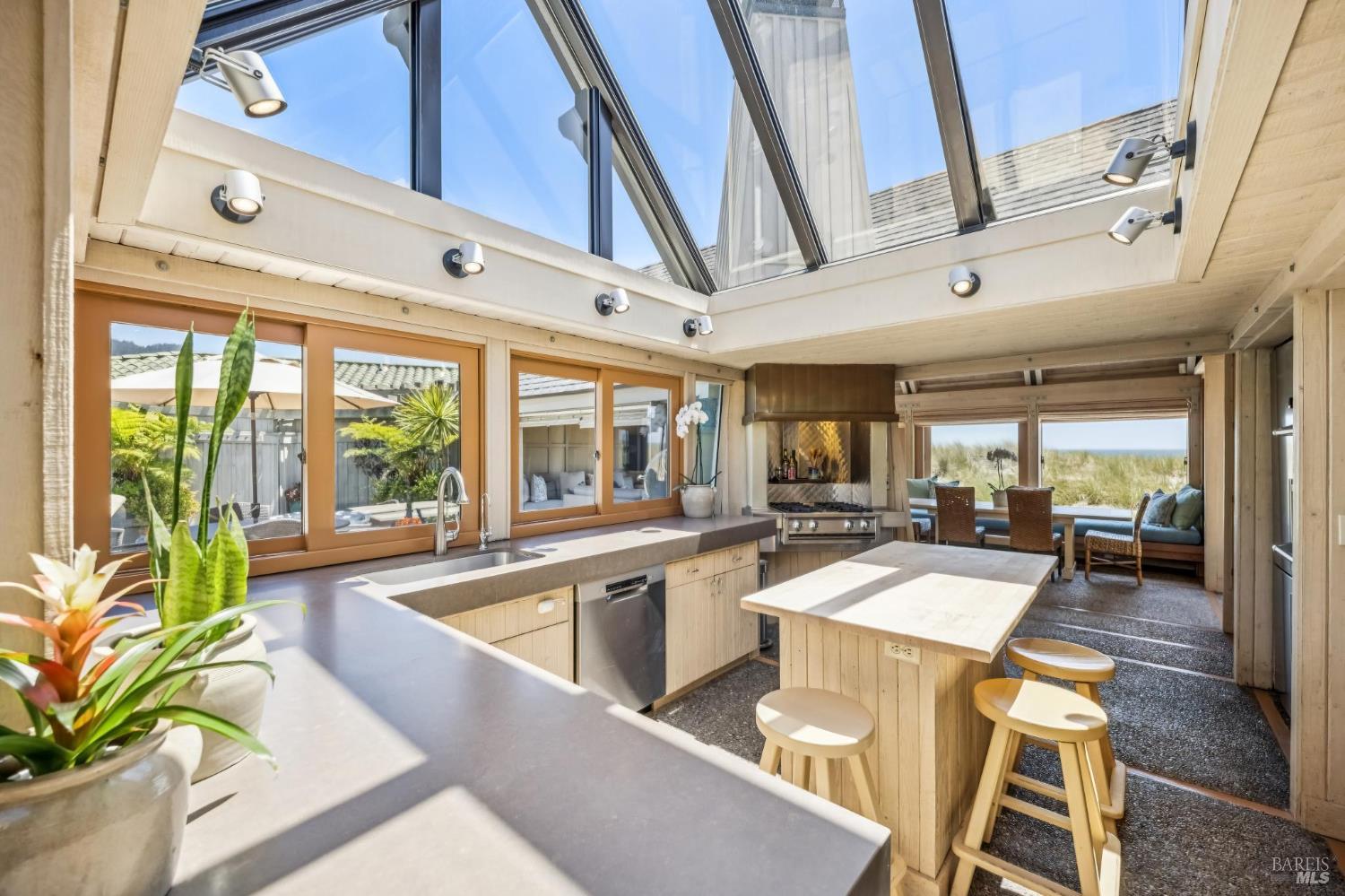 172 Seadrift Road Stinson Beach, CA 94970 - Photo 14 of 23