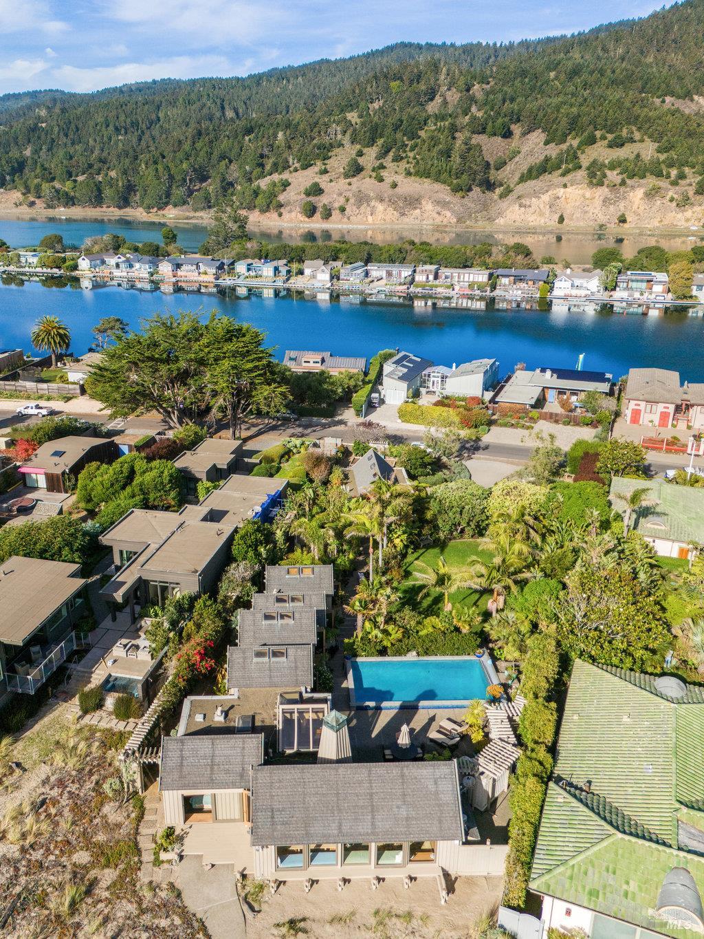 172 Seadrift Road Stinson Beach, CA 94970 - Photo 5 of 23
