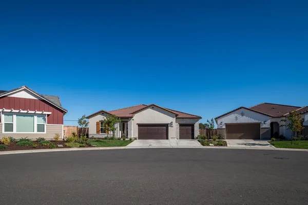 $799,950 | 8305 Bent Tree Drive, Roseville, CA 95747