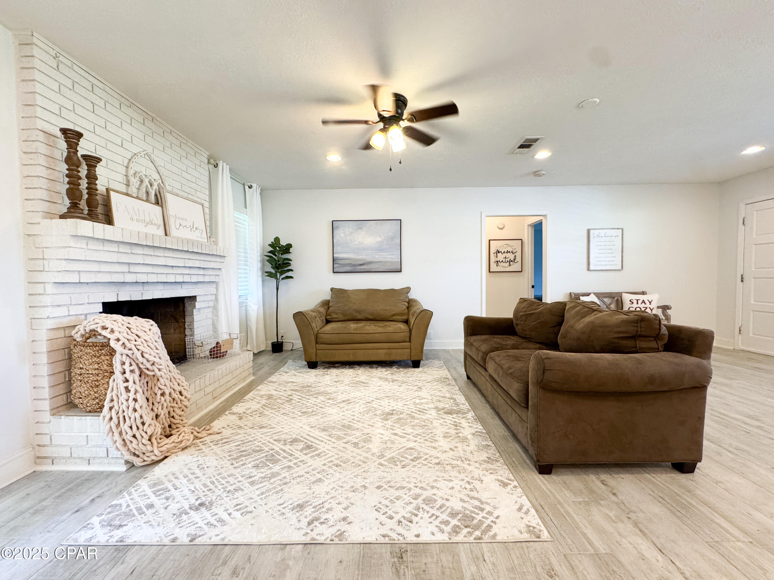 8035 Highpoint Road Panama City, FL 32404 - Photo 3 of 24 Gallery Image 3
