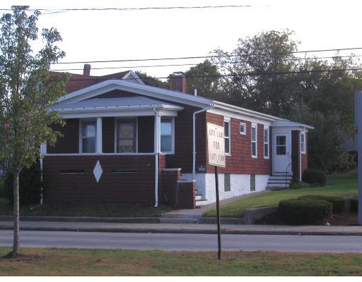 40 Rhode Island Avenue Fall River, MA 02721 - Photo 2 of 3