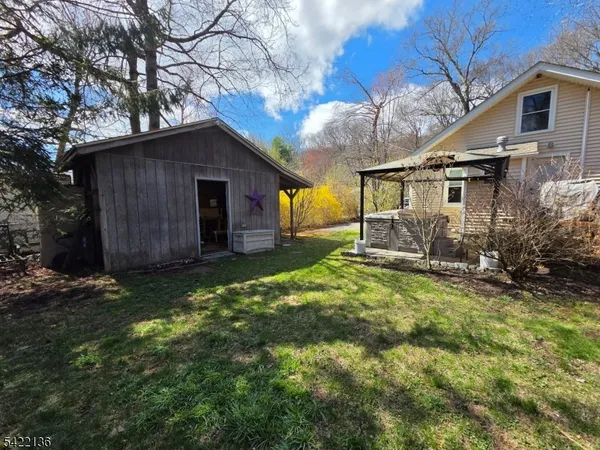 $2,250 | 36 Julie Lane, Greenwood Lake, NY 10925