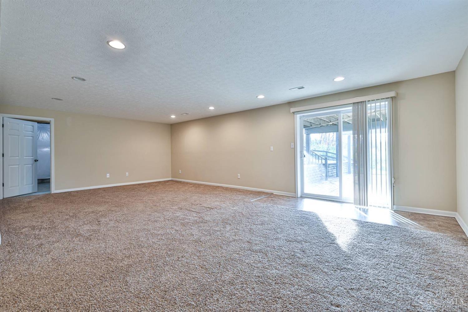 941 Ellson Road Cincinnati, OH 45245 - Photo 19 of 38 Gallery Image 19