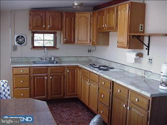 735 Newportville Road Croydon, PA 19021 - Photo 3 of 6 Kitchen