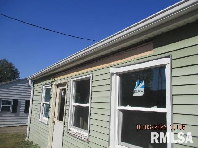 $79,900 | 930 West Willow Lane, Peoria, IL 61614