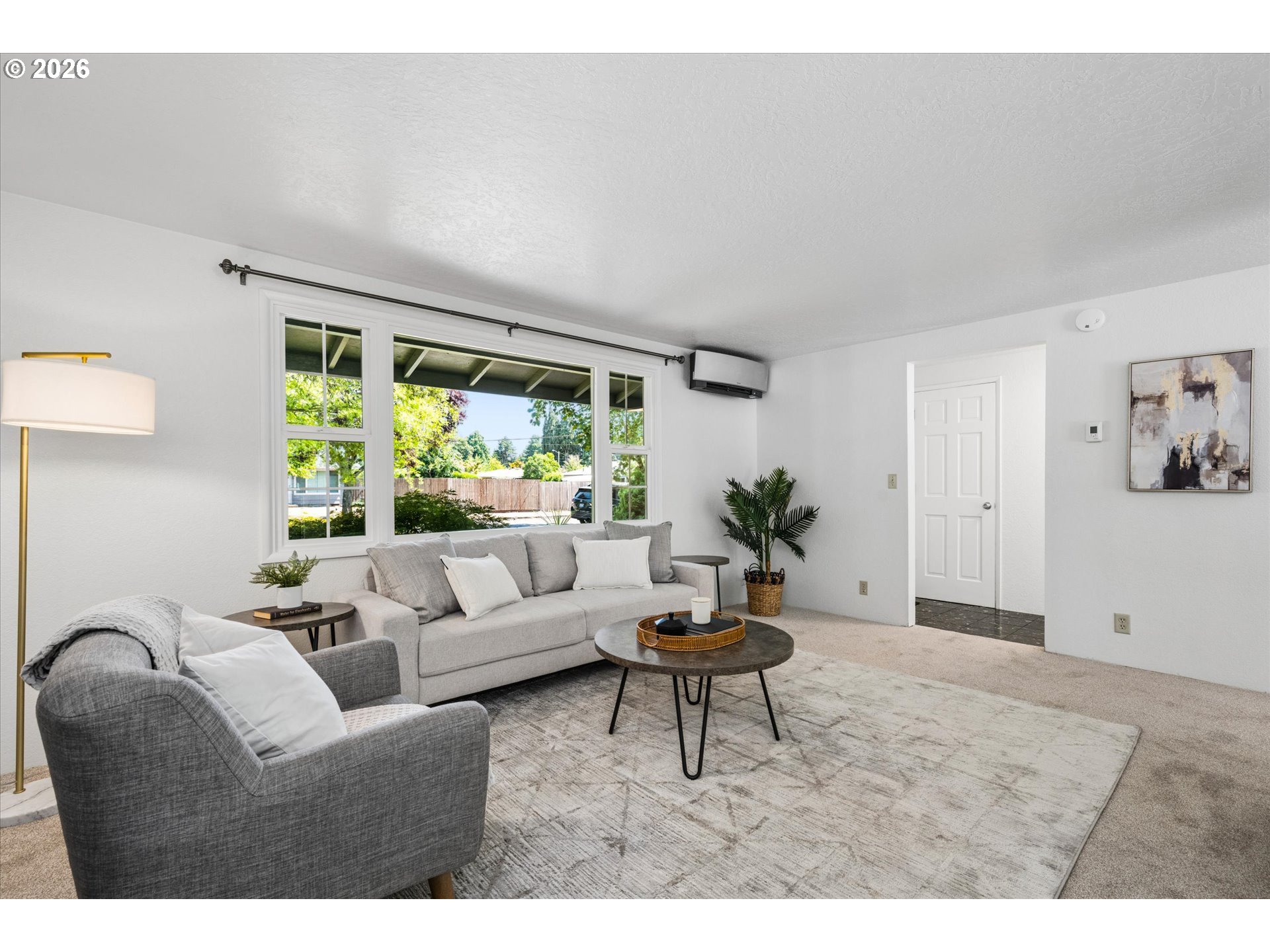 2230 Azure Street Eugene, OR 97401 - Photo 6 of 42 Living Room