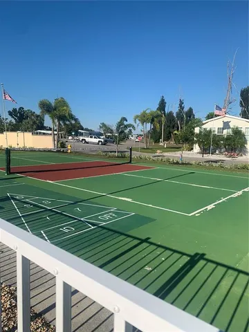 a view of a tennis court