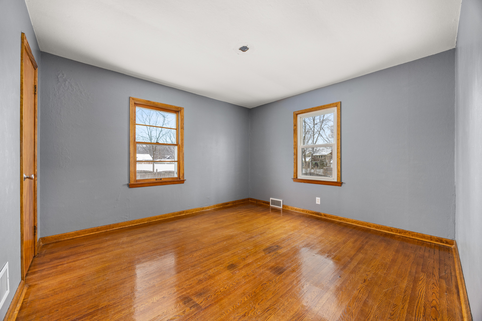 115 South Cedar Road New Lenox, IL 60451 - Photo 14 of 27 Gallery Image 14