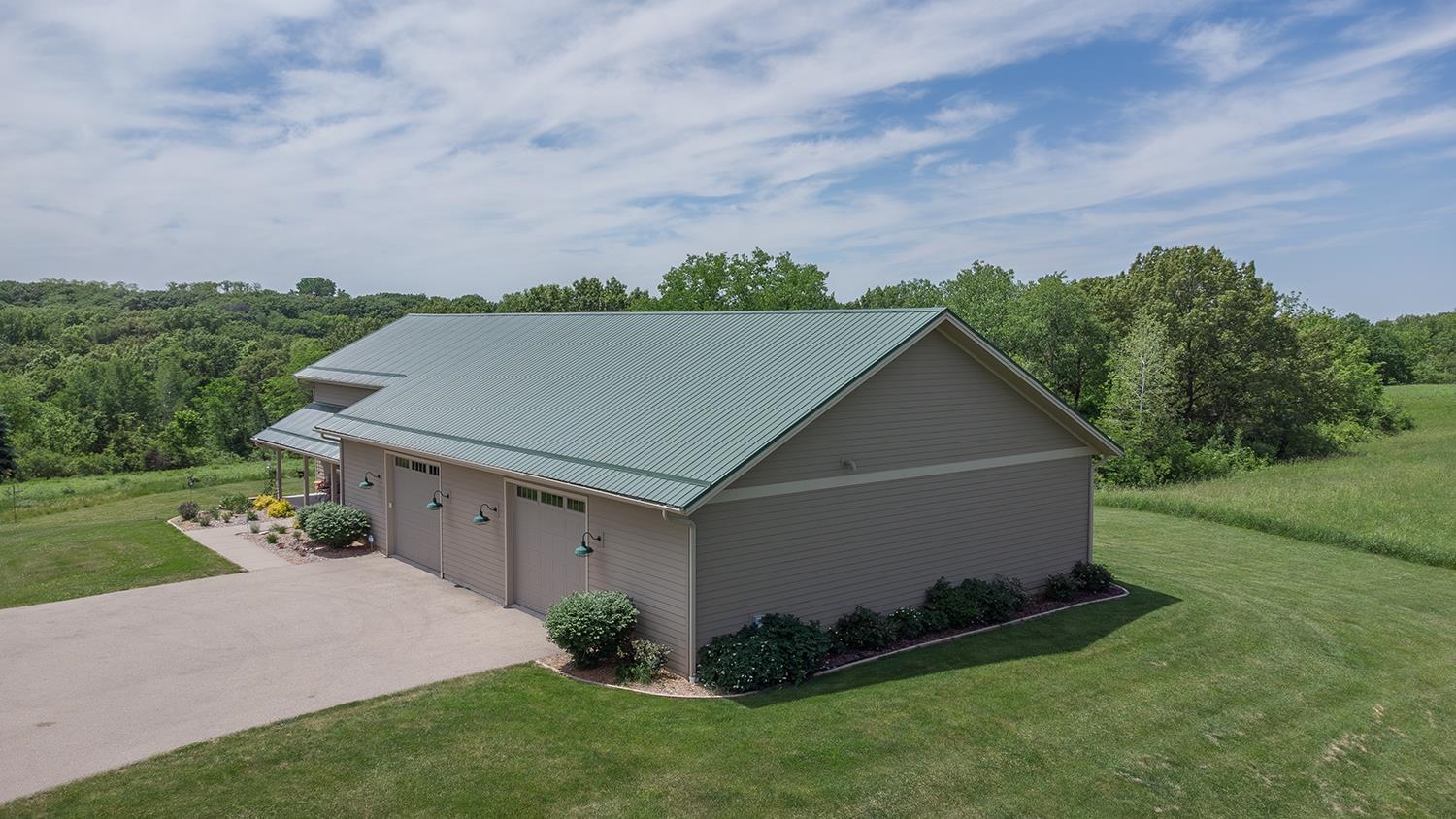 16168 Scenic Ridge Road Savanna, IL 61074 - Photo 7 of 58