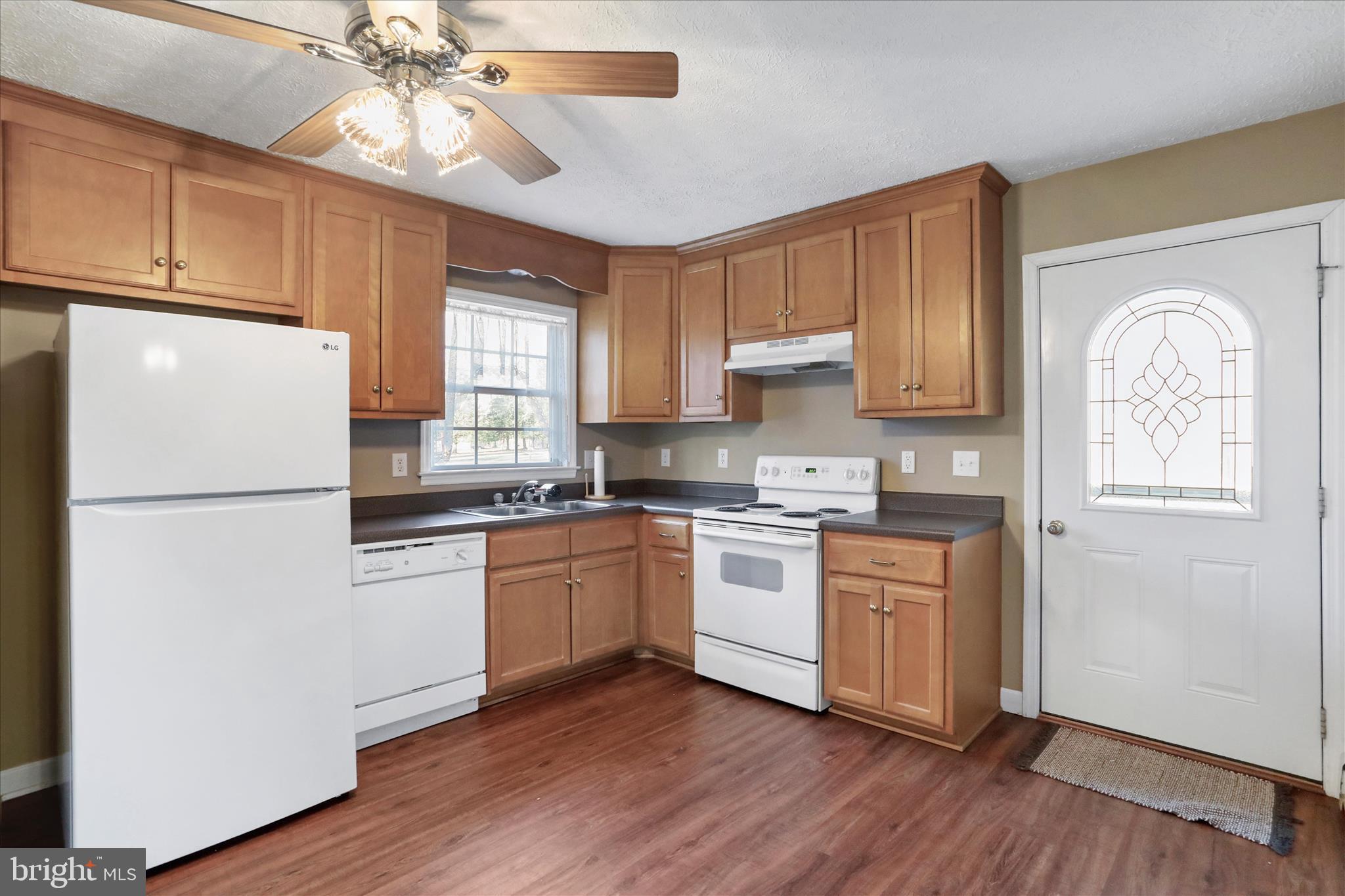 1307 Broadford Road Mountain Lake Park, MD 21550 - Photo 6 of 22 Kitchen