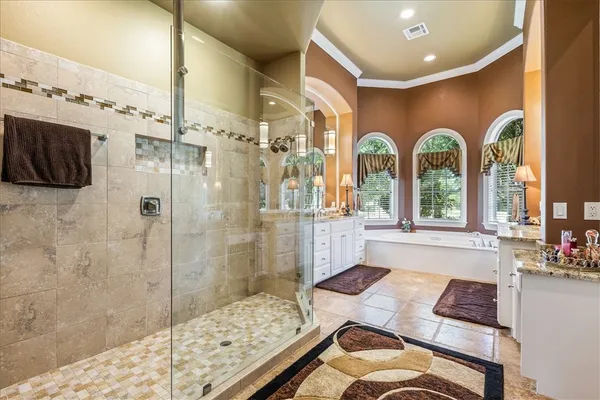 $1,100,000 | 1021 Park Ridge Circle, McGregor, TX 76657