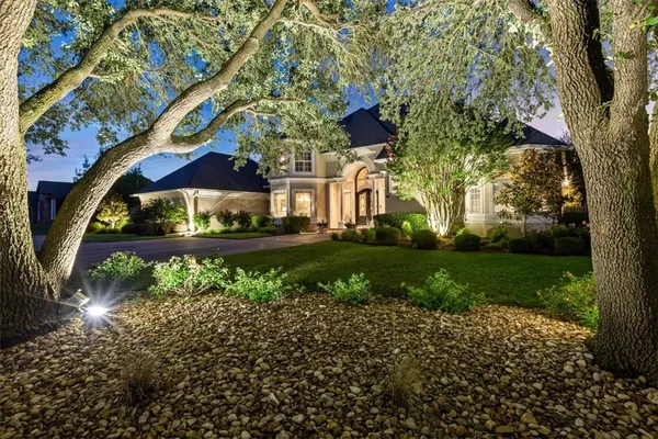$1,100,000 | 1021 Park Ridge Circle, McGregor, TX 76657