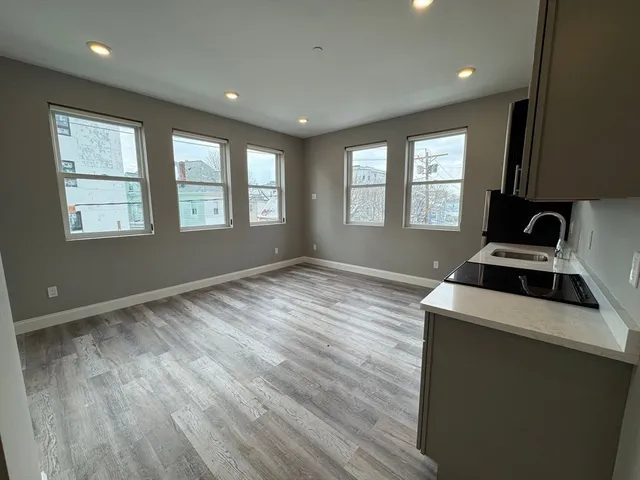 $2,600 | 1473 North Shore Road, Unit 302, Revere, MA 02151