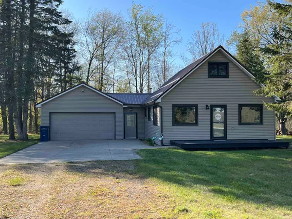 $258,000 | 3340 Pinehurst Drive, Lake, MI 48632
