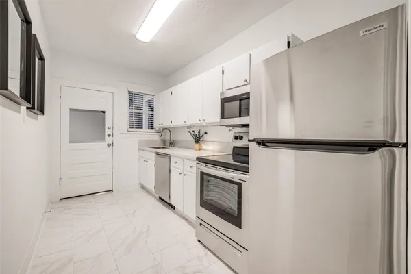 $1,550 | 605 Bomar Street, Unit 3, Houston, TX 77006