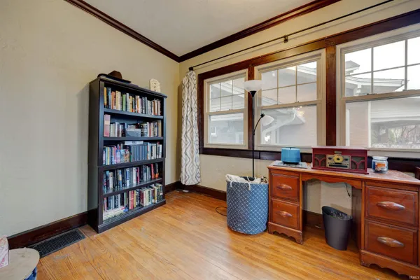 $229,900 | 310 East 5th Street, Jasper, IN 47546