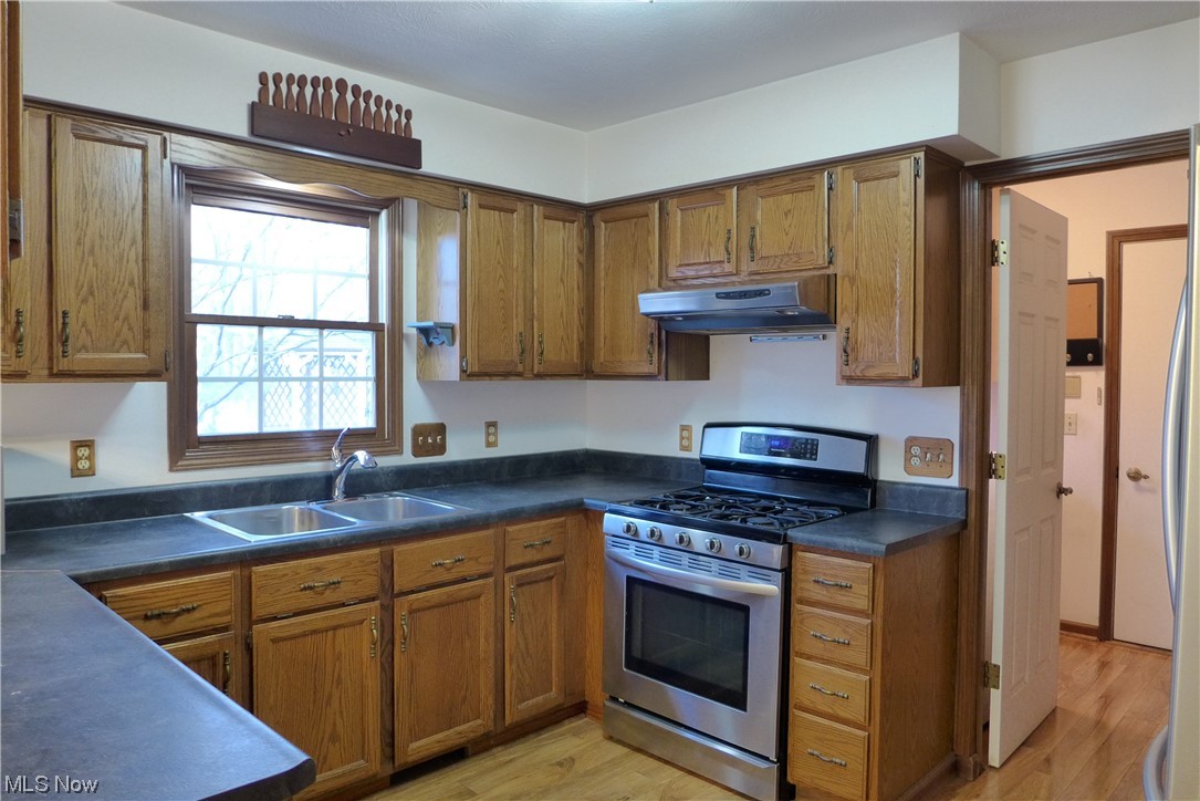 32305 Arthur Road Solon, OH 44139 - Photo 2 of 29