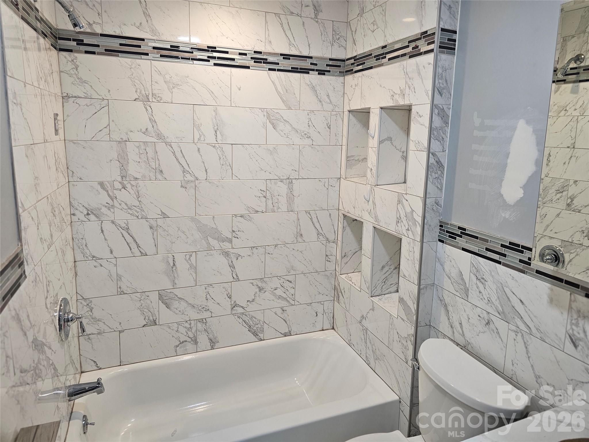 406 26th Street Southwest Hickory, NC 28602 - Photo 4 of 13