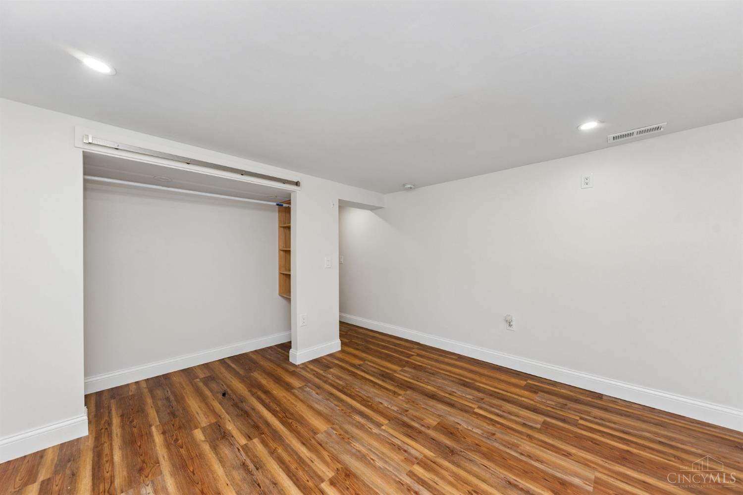2183 8 Mile Road Cincinnati, OH 45244 - Photo 43 of 54