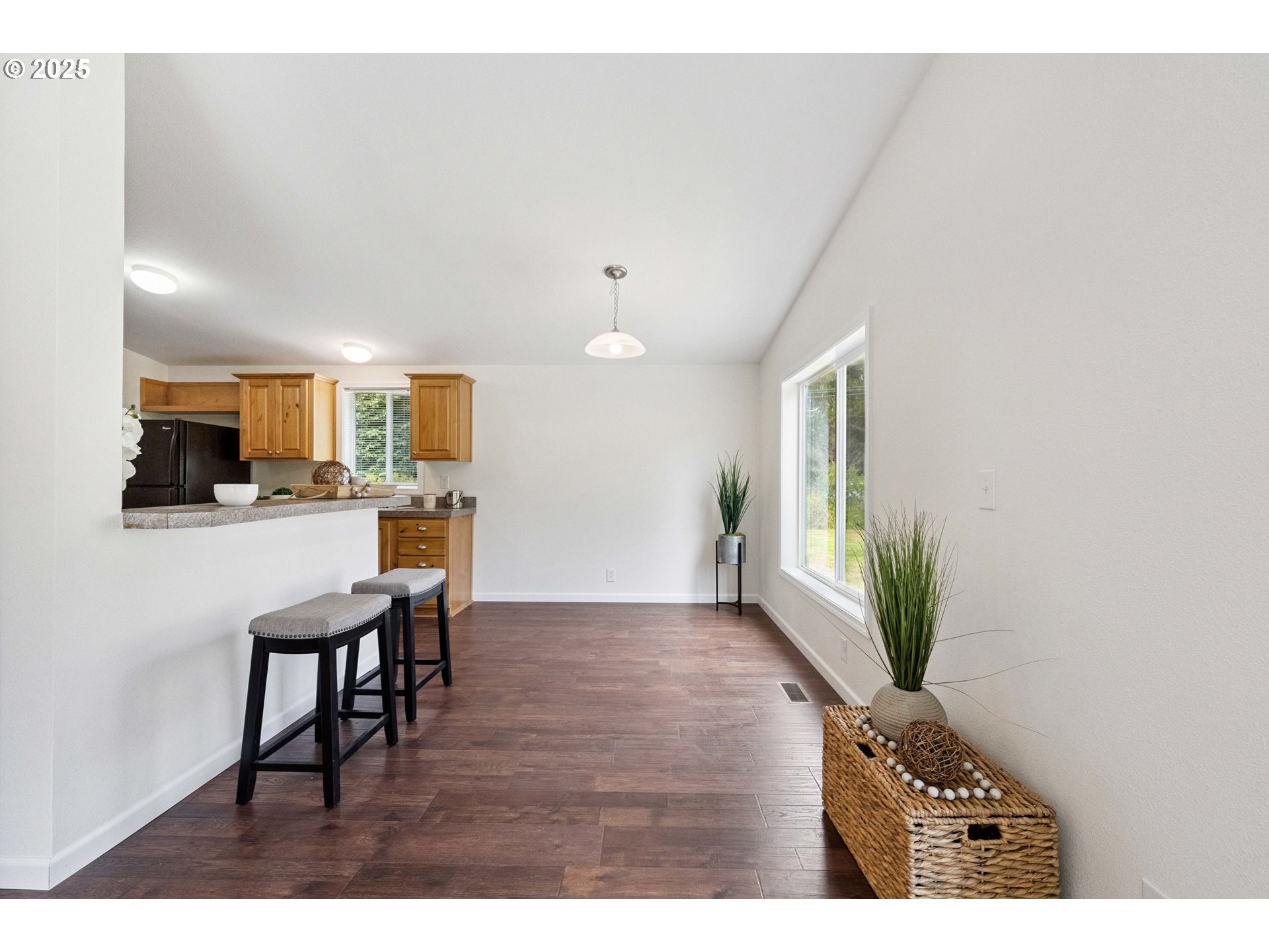 62958 Southwest 10th Road Coos Bay, OR 97420 - Photo 16 of 28 Gallery Image 16