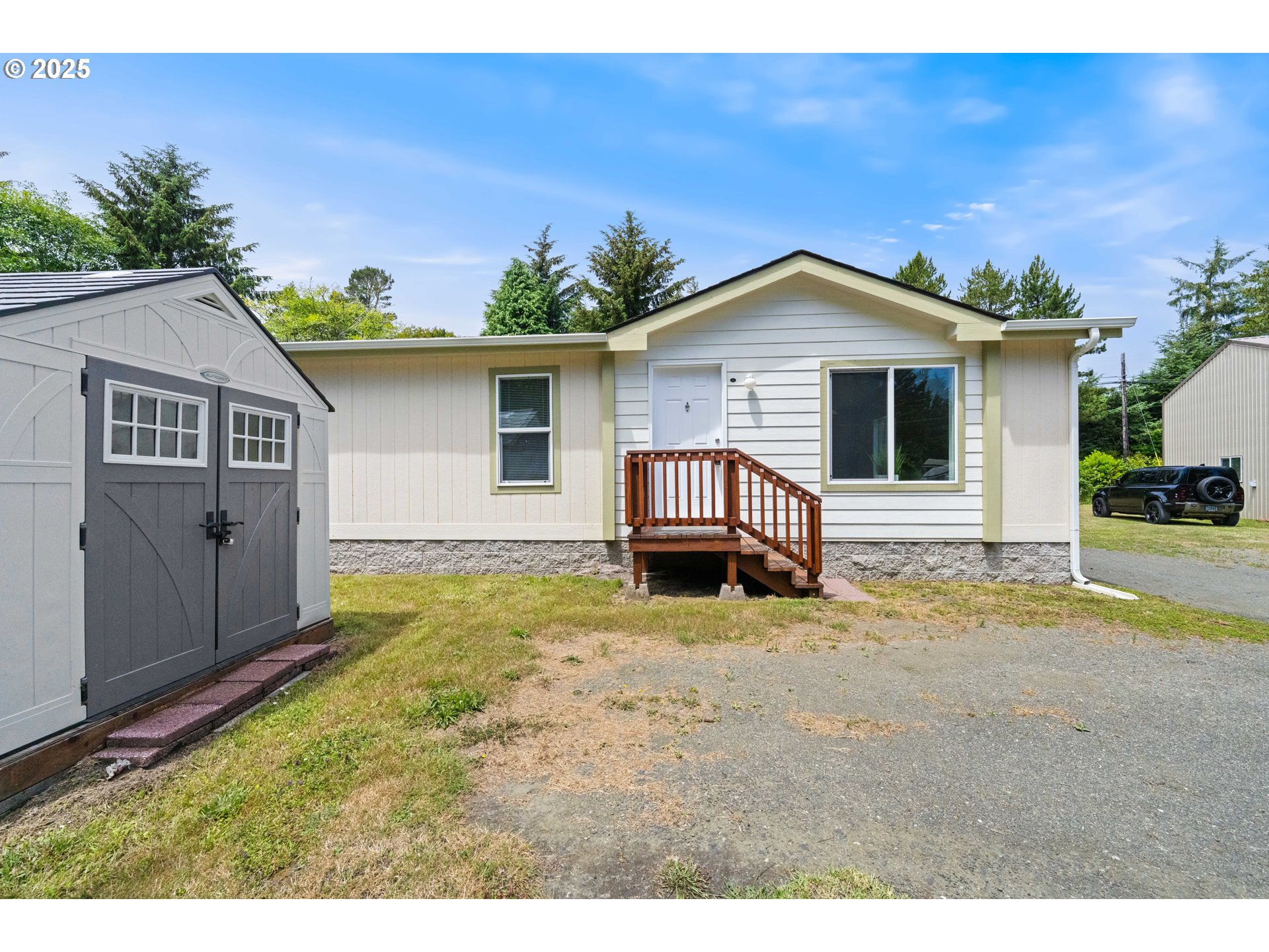62958 Southwest 10th Road Coos Bay, OR 97420 - Photo 5 of 28 Gallery Image 5