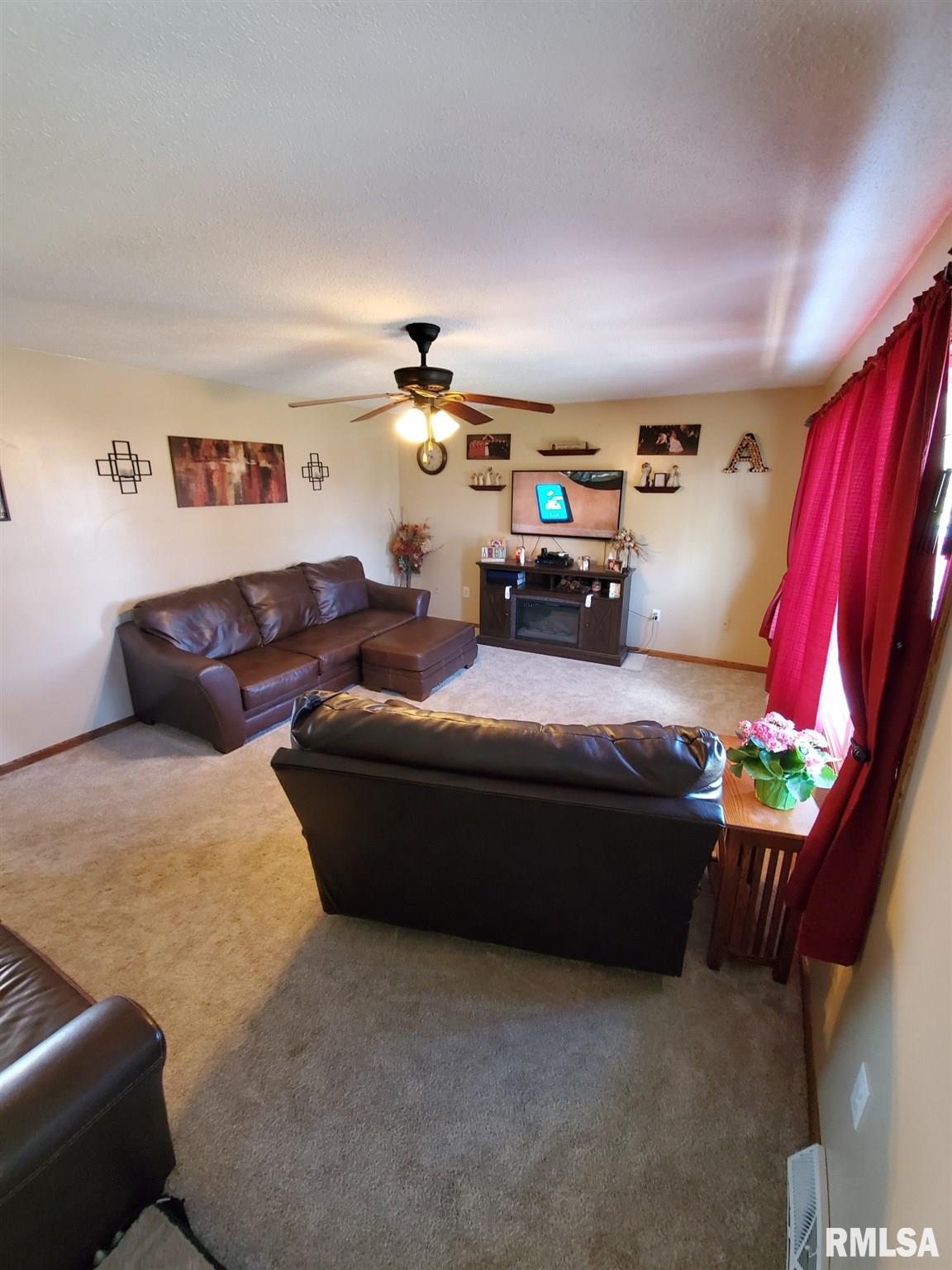 4355 Main Street Andover, IA 52701 - Photo 6 of 30 Gallery Image 6