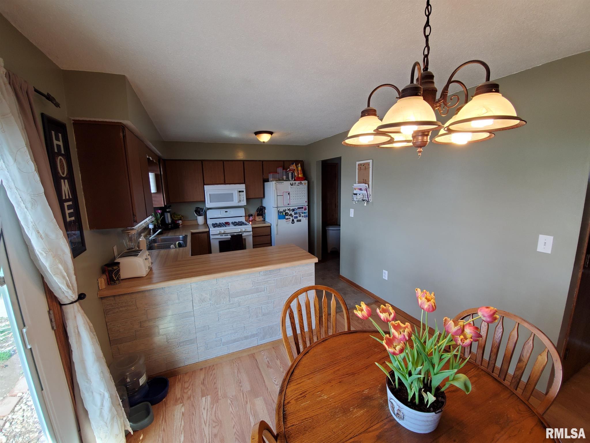 4355 Main Street Andover, IA 52701 - Photo 9 of 30 Gallery Image 9