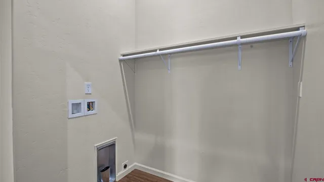 a view of a room with an empty space