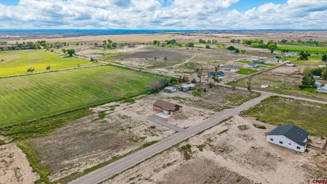 a view of an ocean view and residential houses