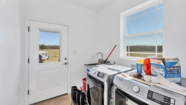 $775,000 | Undisclosed Address, Thrall, TX 76578