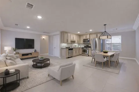 $1,490,000 | 14014 Hampton Cove Drive, Houston, TX 77077