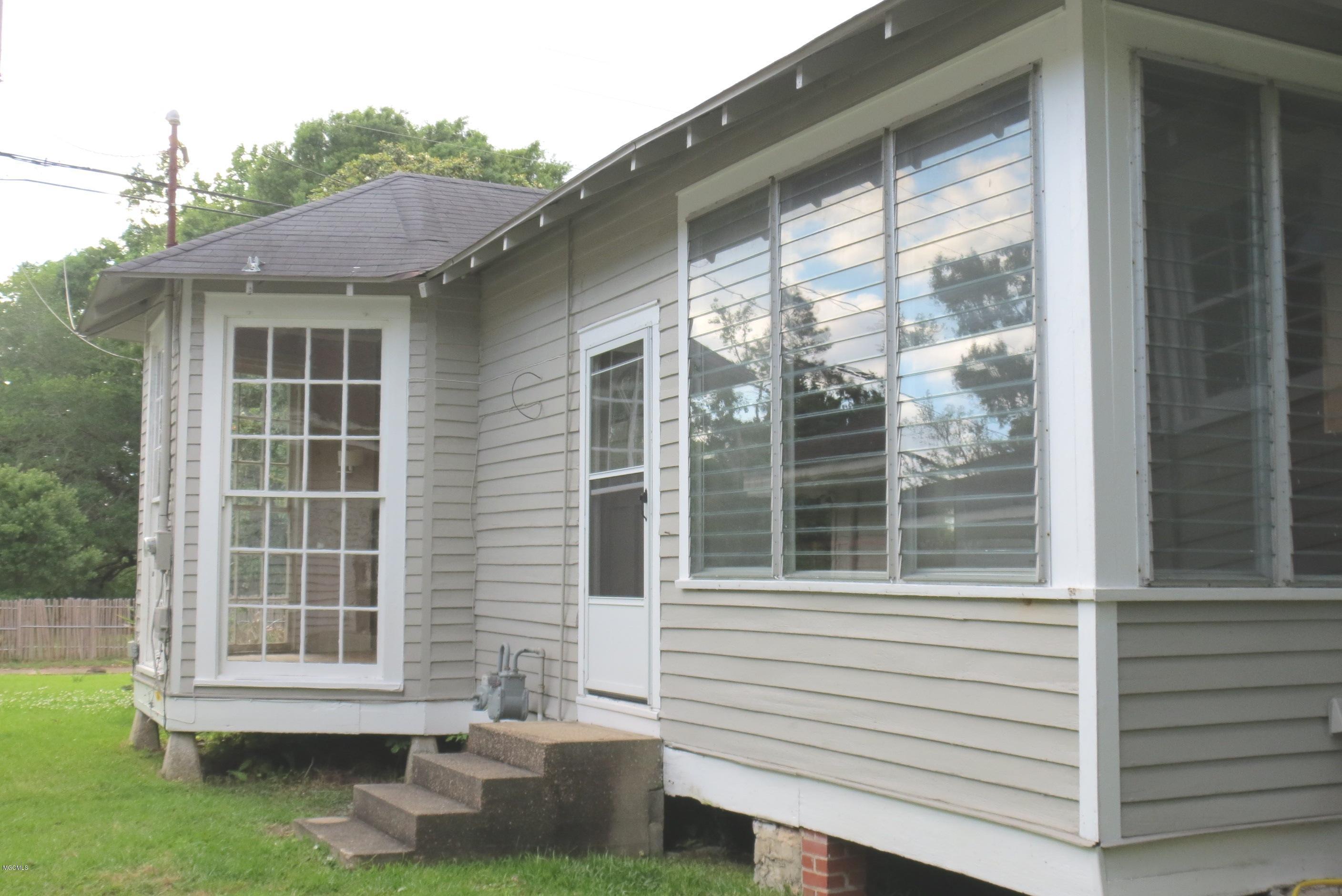 5106 Arthur Street Moss Point, MS 39563 - Photo 18 of 20 IMG_9118
