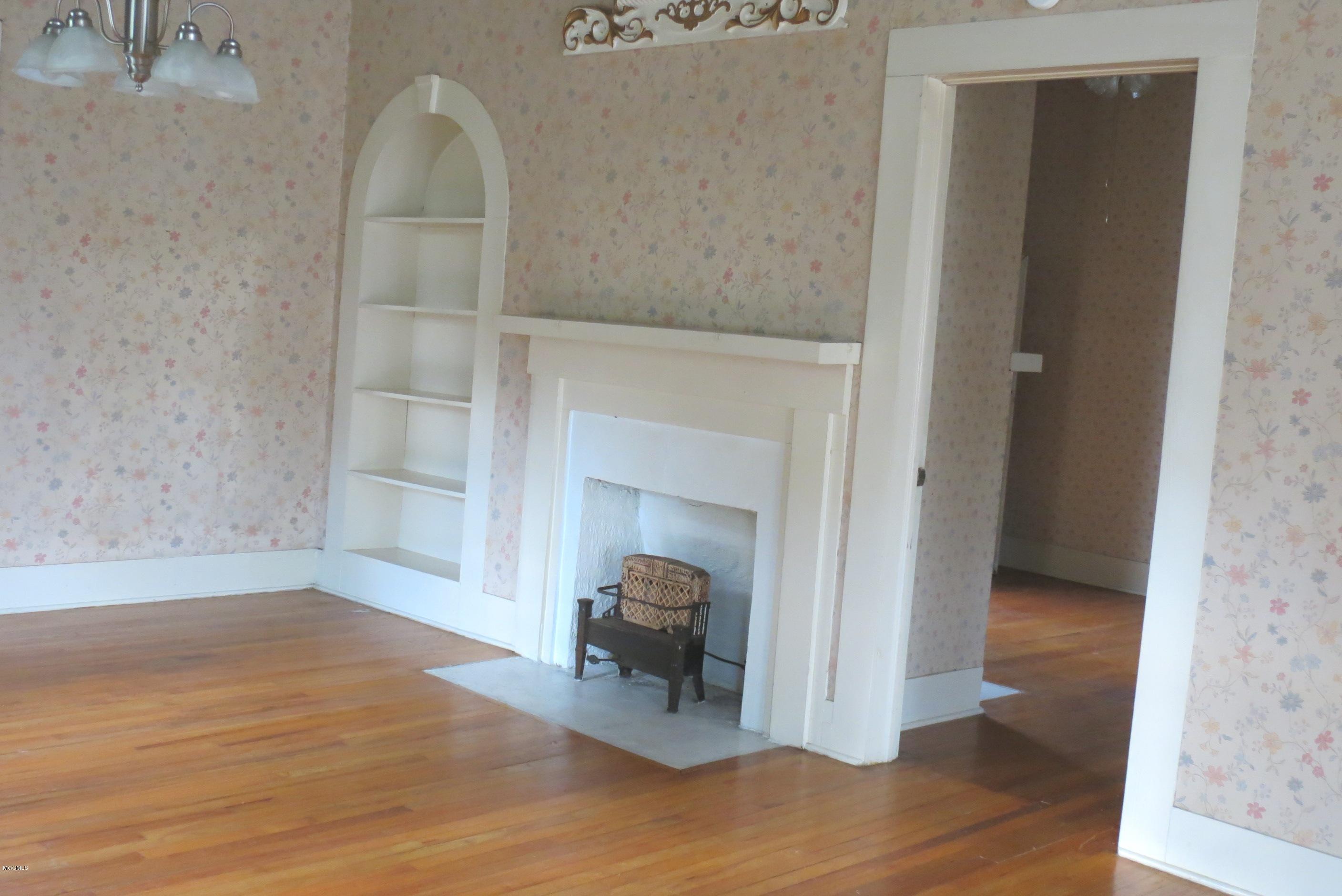 5106 Arthur Street Moss Point, MS 39563 - Photo 5 of 20 IMG_9119