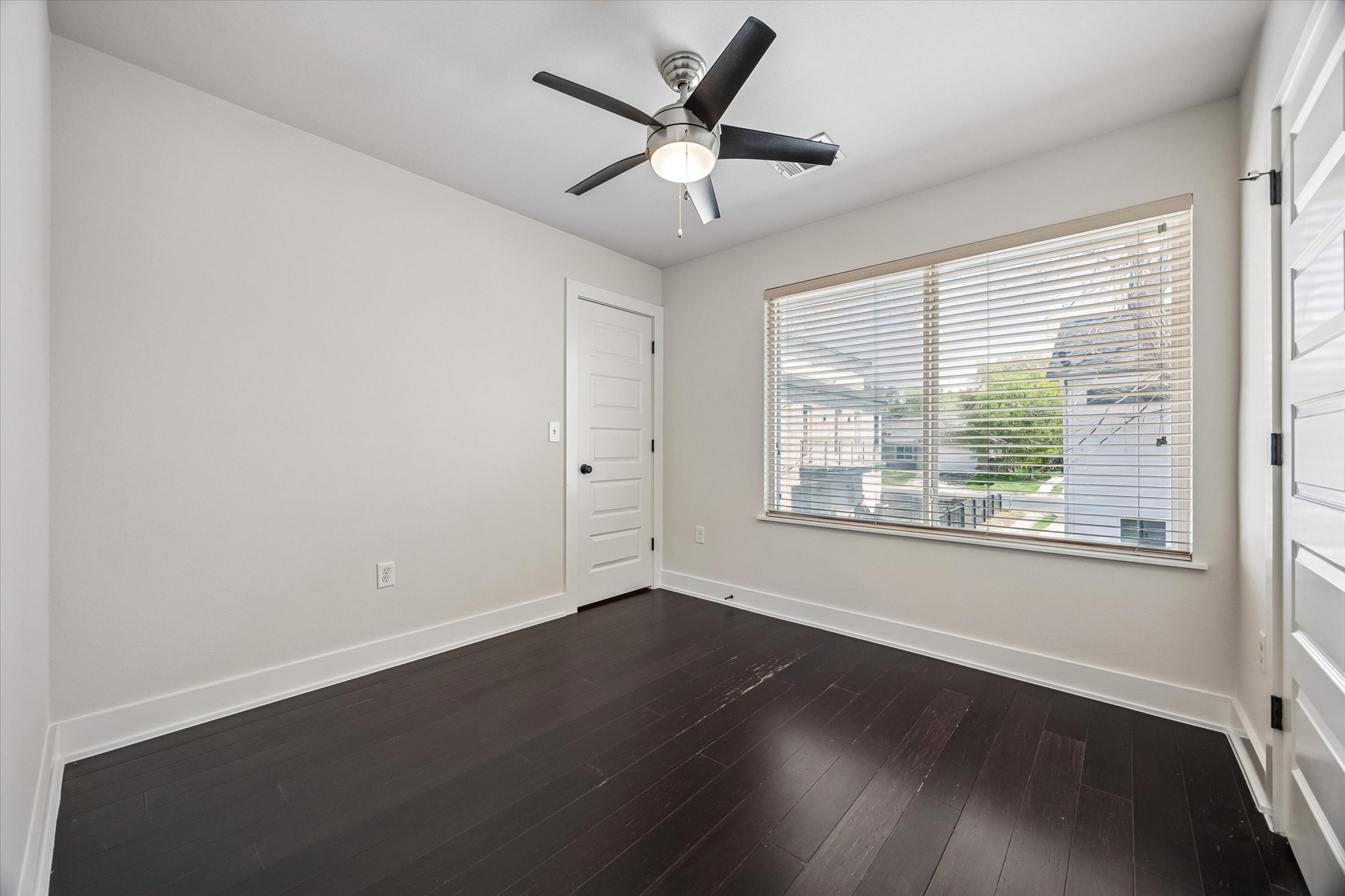 1182 Ridgeway Drive, Unit B Austin, TX 78702 - Photo 7 of 10