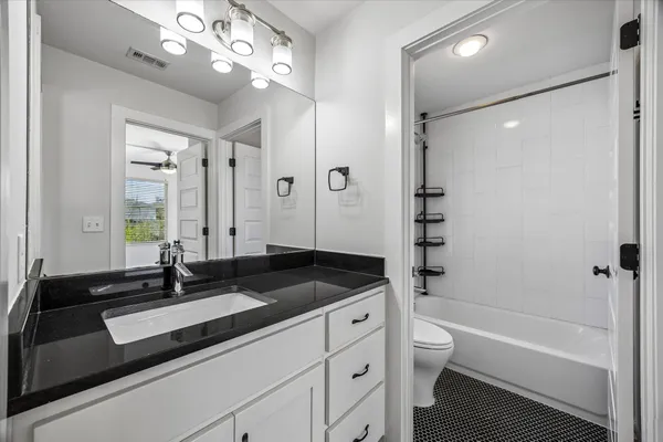 $2,495 | 1182 Ridgeway Drive, Unit B, Austin, TX 78702