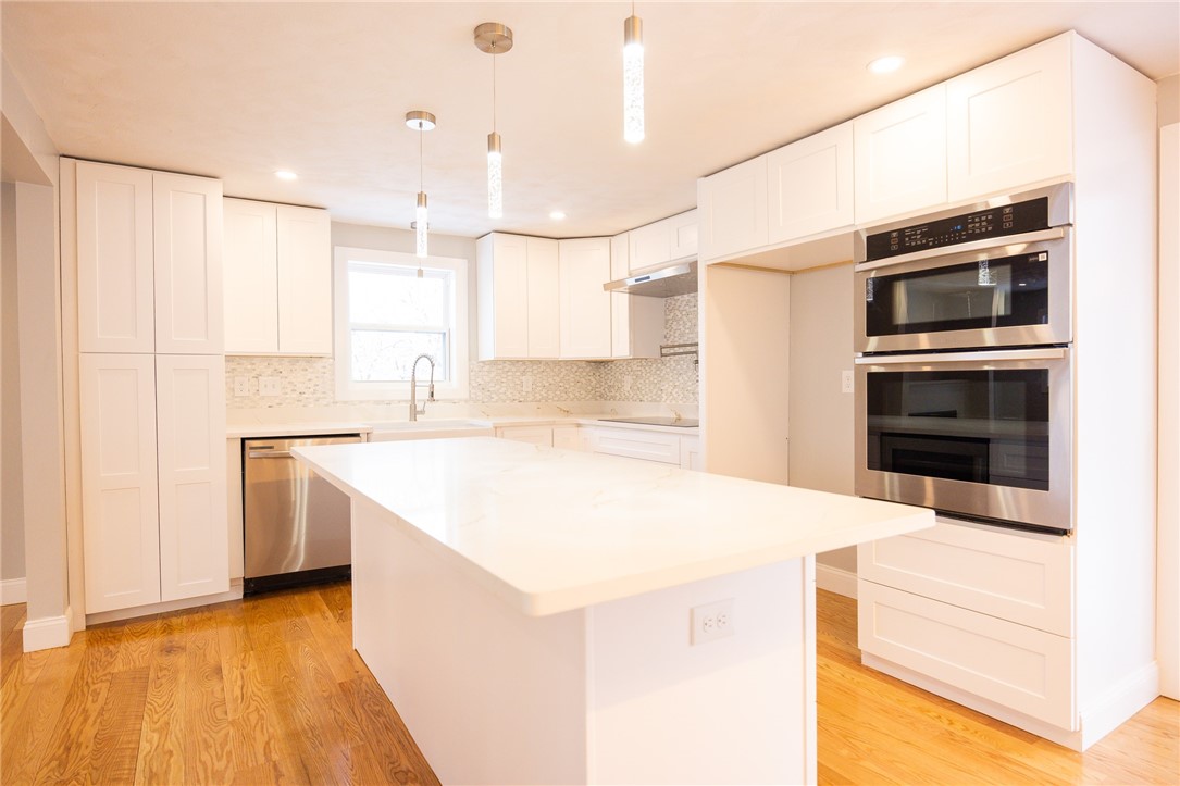 63 Bishop Hill Road Johnston, RI 02919 - Photo 12 of 29