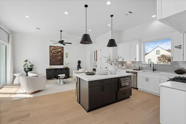 $4,200 | 8709 Ojeman Villas Drive, Houston, TX 77055