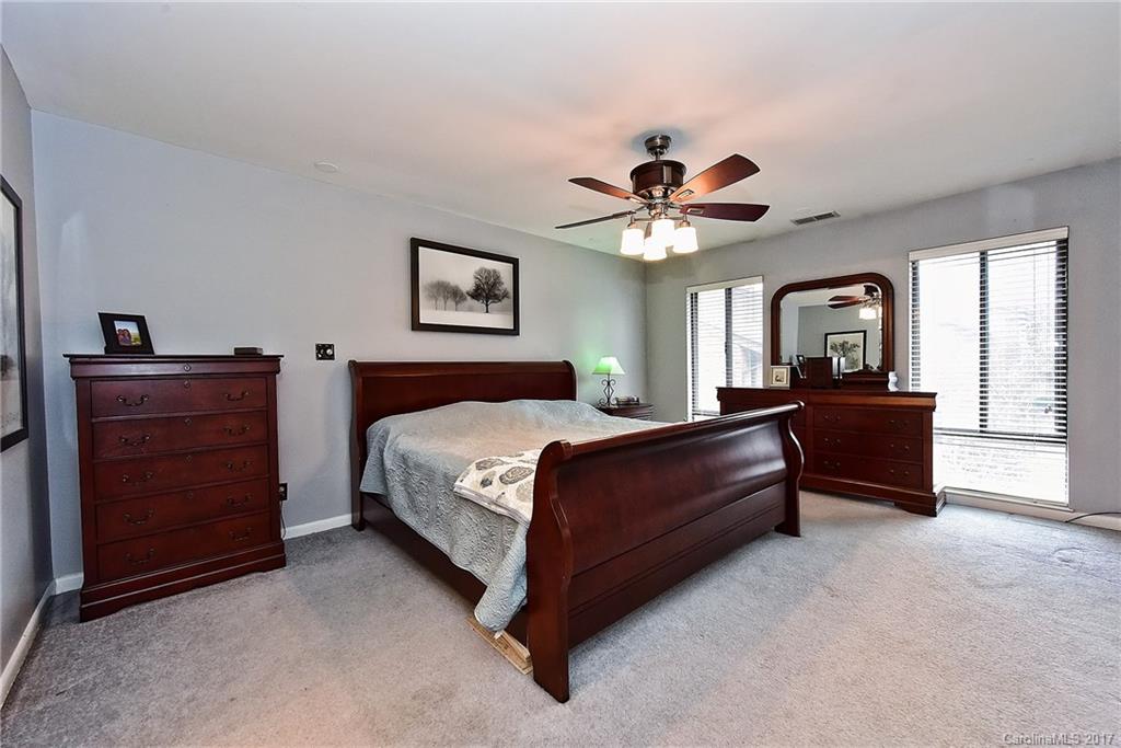 5807 Sharon Road, Unit K Charlotte, NC 28210 - Photo 10 of 23 Gallery Image 10