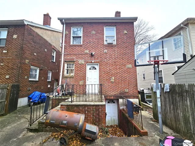 $529,000 | 100-15 202nd Street | Hollis