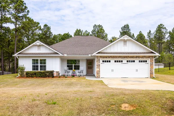$369,900 | 160 Lee Road 2208, Salem, AL 36874