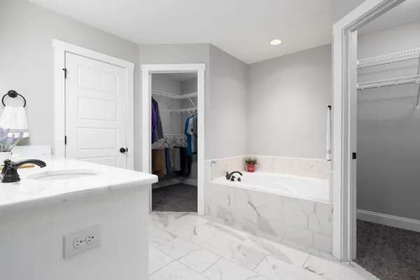 $369,900 | 160 Lee Road 2208, Salem, AL 36874