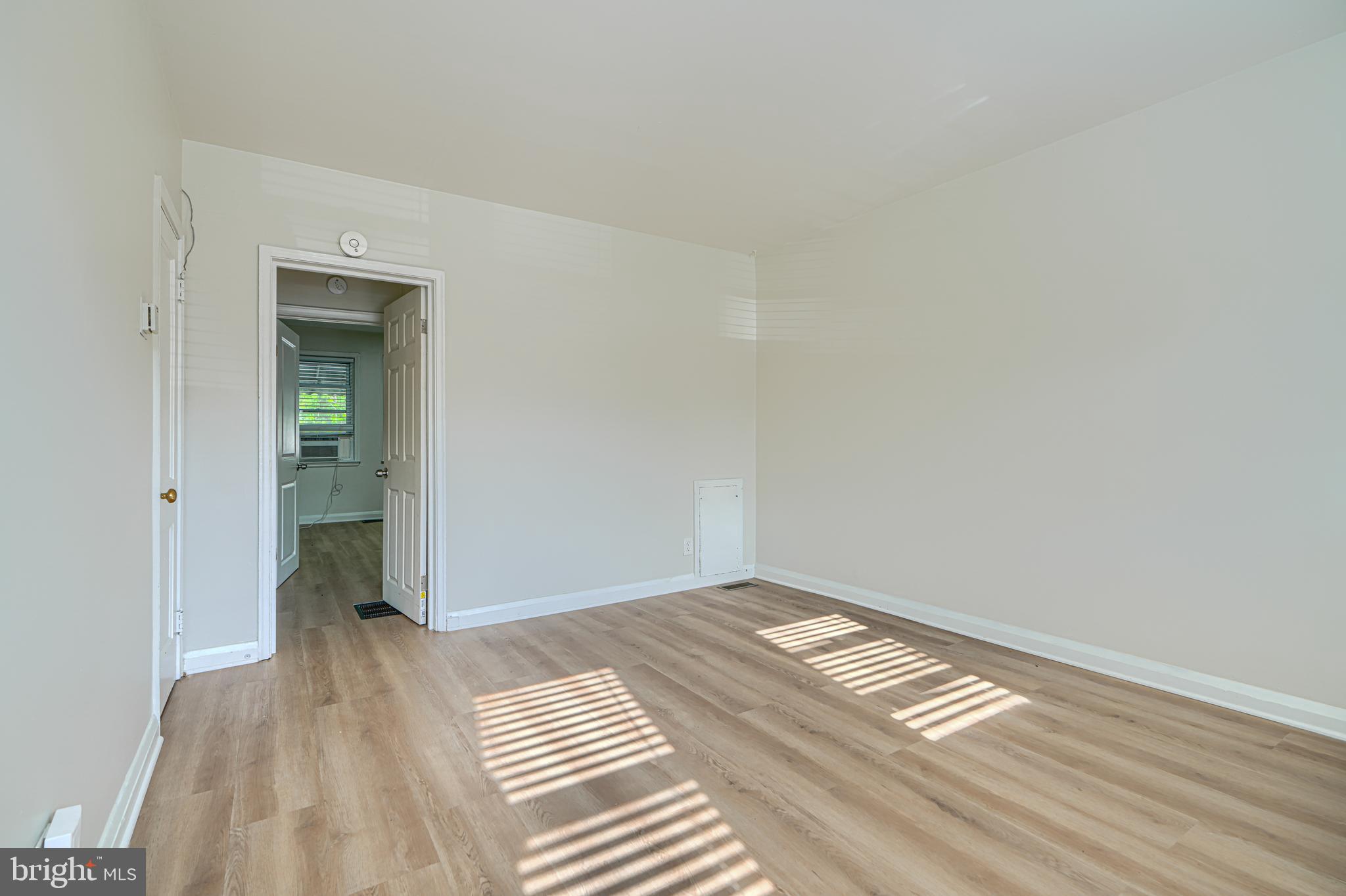 2976 Cornwall Road Dundalk, MD 21222 - Photo 2 of 23