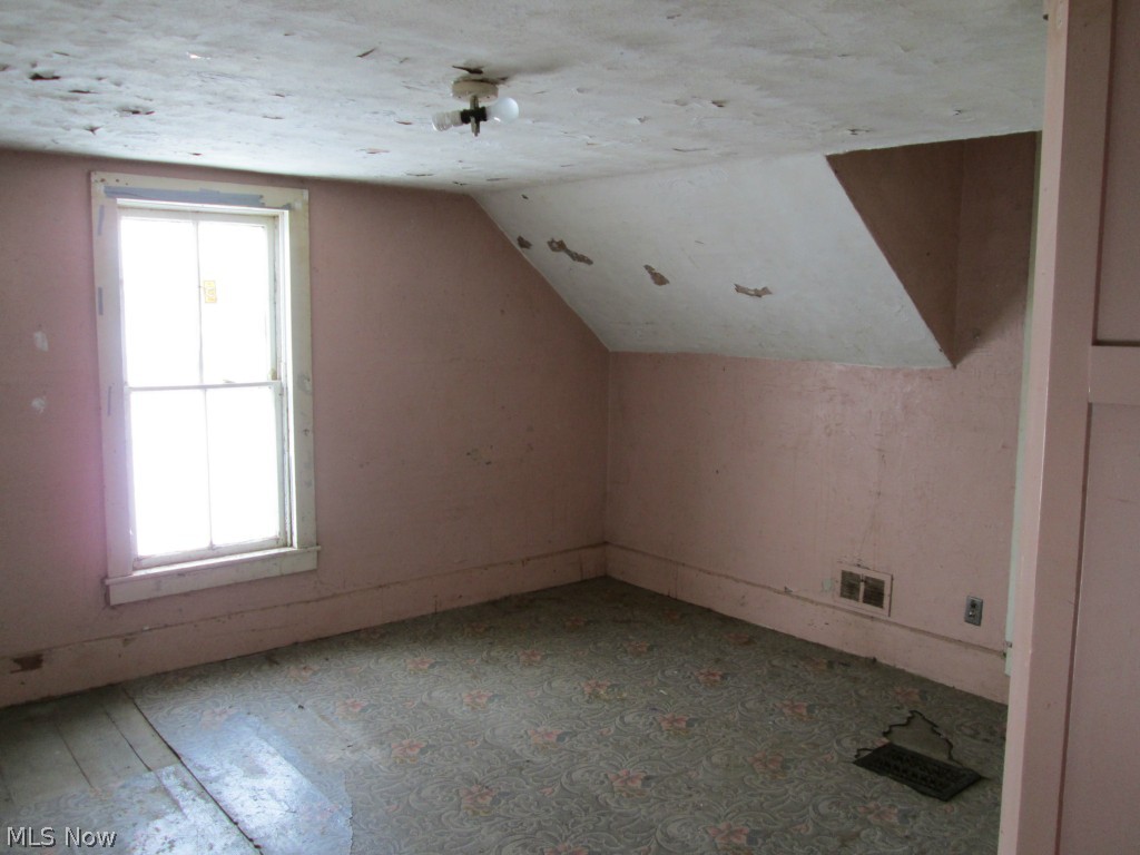 6840 Lake Road Medina, OH 44256 - Photo 7 of 10 Gallery Image 7
