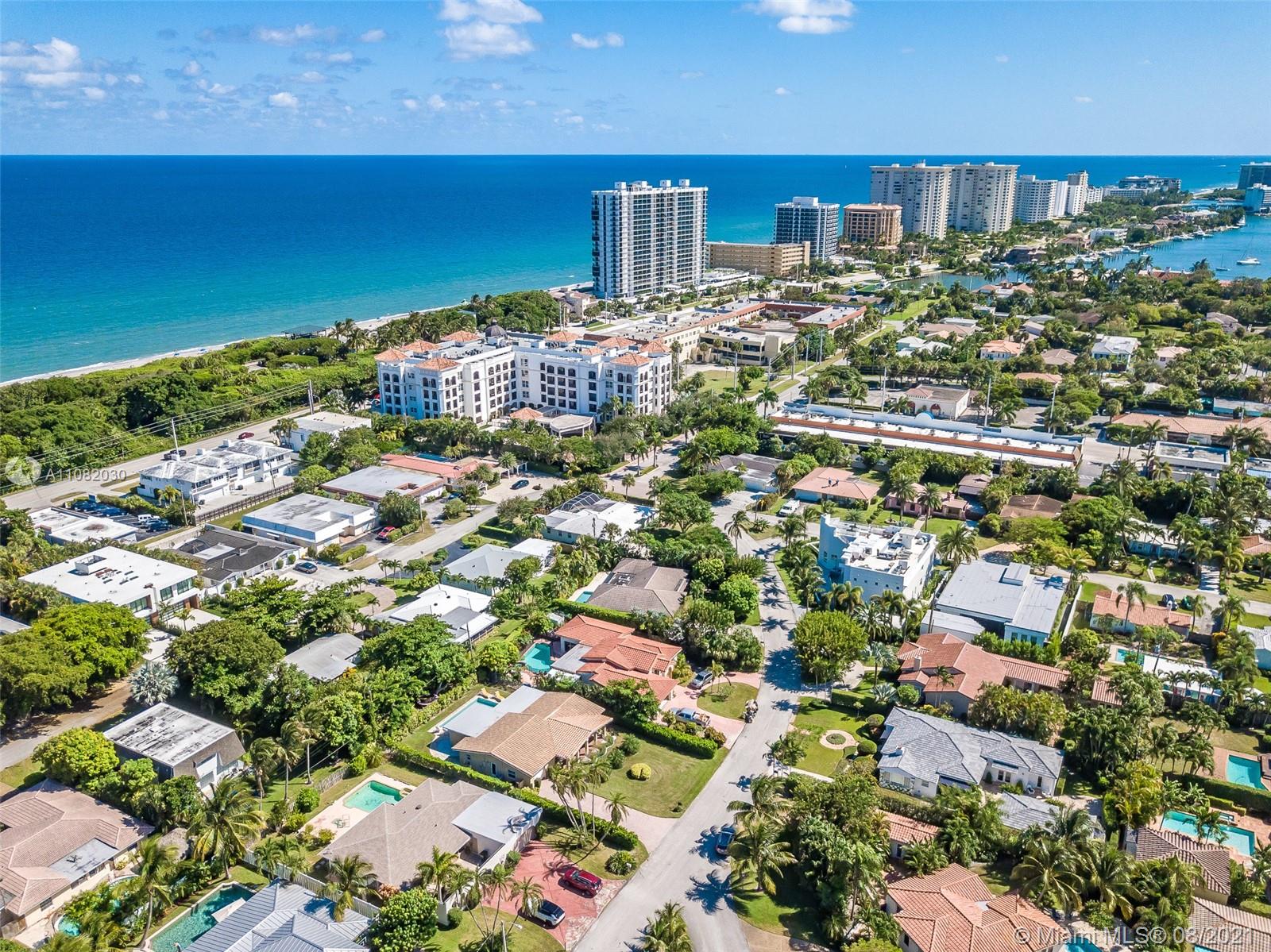 160 Northeast Wavecrest Court Boca Raton, FL 33432 - Photo 3 of 52