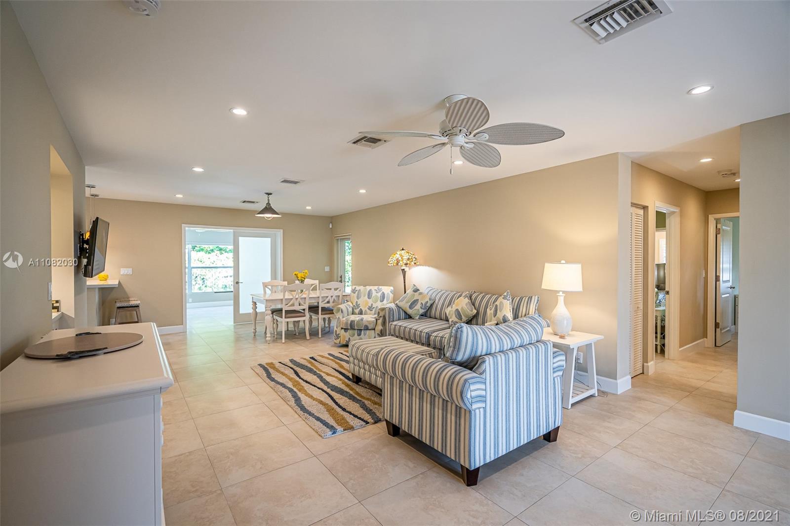 160 Northeast Wavecrest Court Boca Raton, FL 33432 - Photo 37 of 52